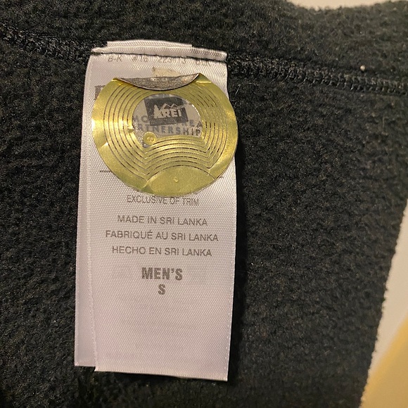 Patagonia vest, fleece, MS - Picture 3 of 4